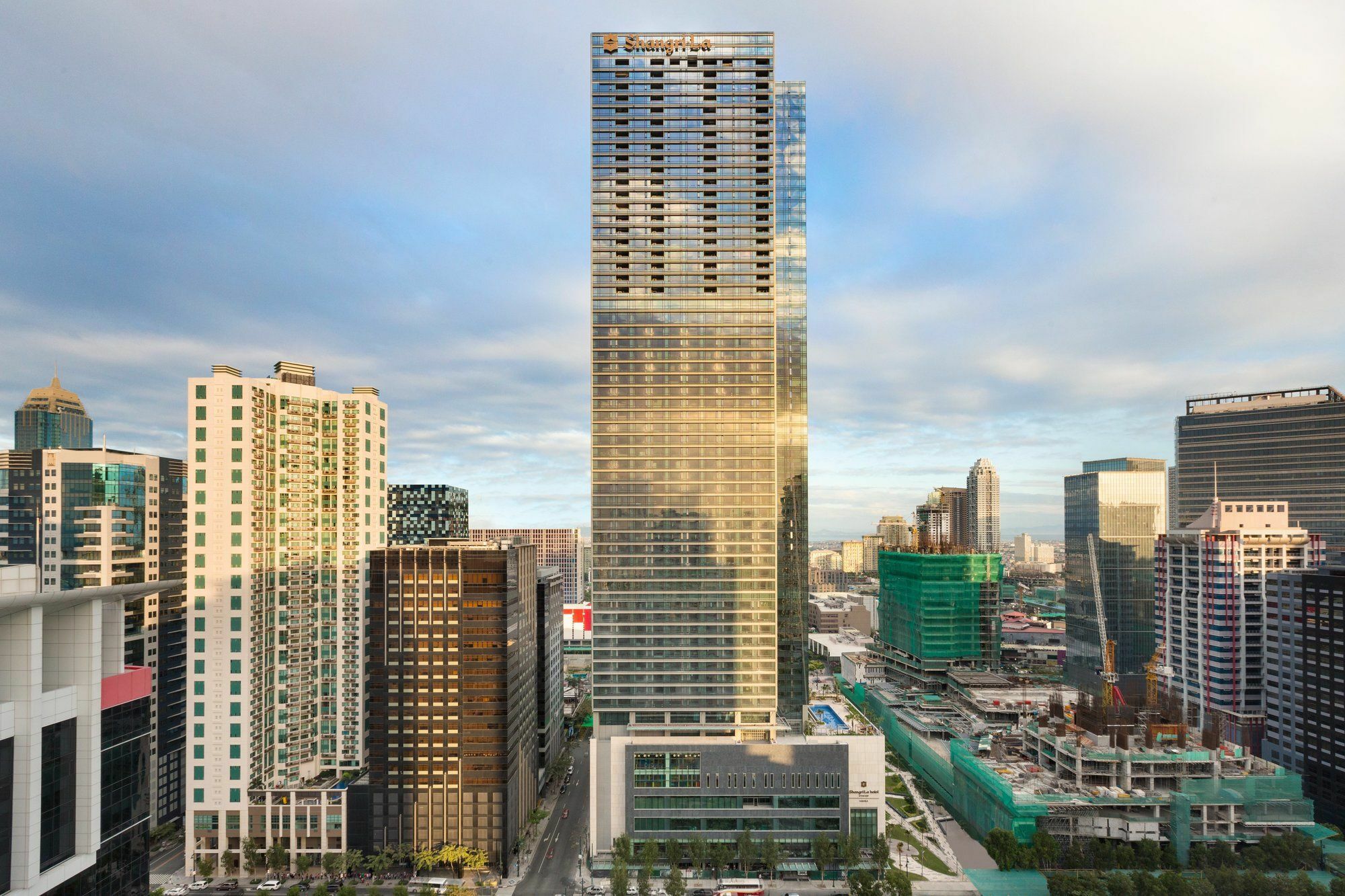 Shangri-La Residences The Fort, Manila Taguig Exterior photo